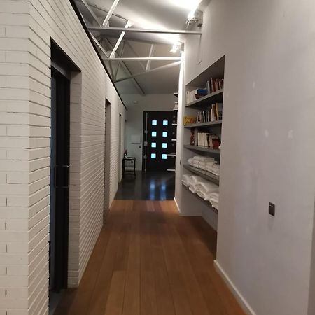 Casa Bajo El Acueducto Con Plaza De Garaje Villa Segovia Luaran gambar